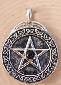 Wiccan pagan occult pentagram pentacle jewelry